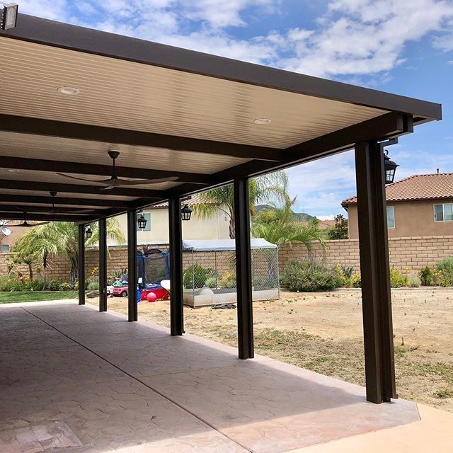 Vând terase foișoare pergole magazi căsuțe spații depozitare