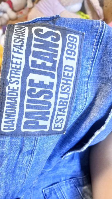 Дамски дънки pause