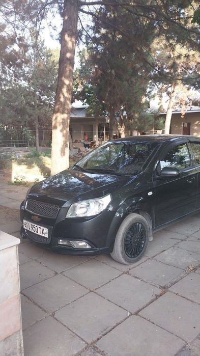 Nexia 3 srochno sotiladi