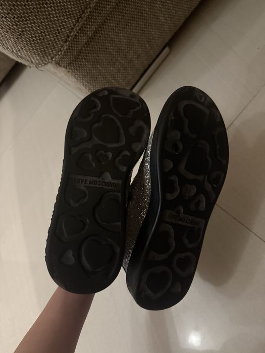 Сникърси / Маратонки Love Moschino