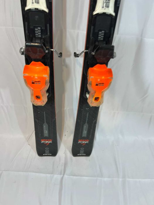 Ski schi carve Dynastar Speed Zone 7 153cm +Look Dual WTR