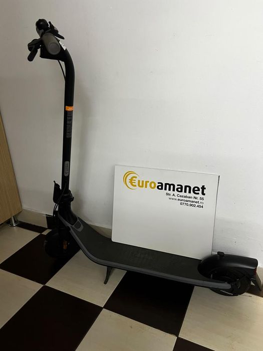Trotineta Electrica Ninebot KickScooter E2 powered by Segway -I-