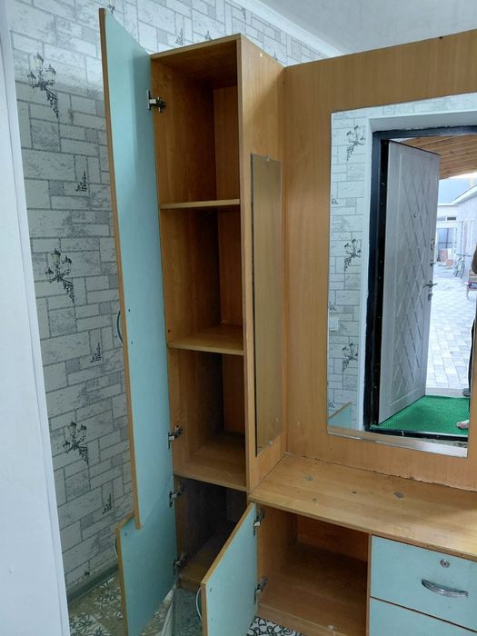 Прихошка шкаф сатылады