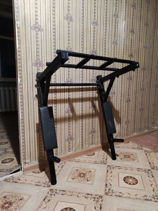 Продам настенный турник 3в1