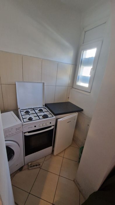 Proprietar vand garsoniera floreasca