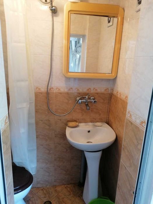 Дава се под наем Едностаен апартамент в София, Изток - 35 кв.м за 189.21 € - Снимка #6