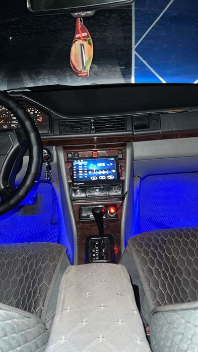 Продам мерса на полном ходу