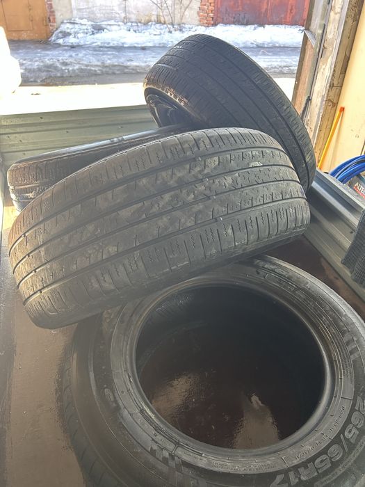 Продам комплект летней резины 265/65 R17