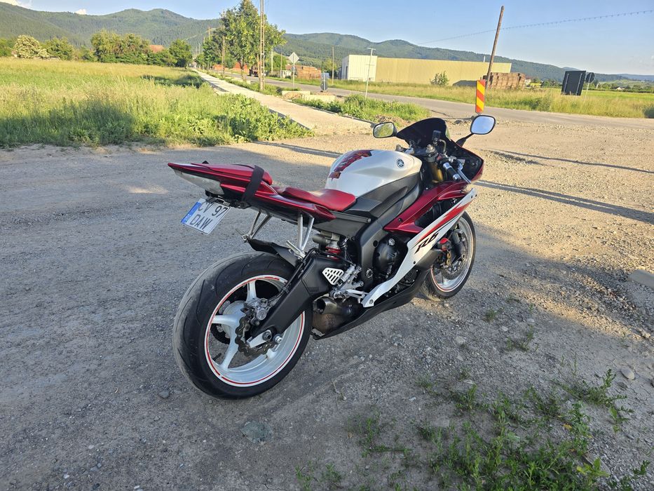 Yamaha R6 2007 .