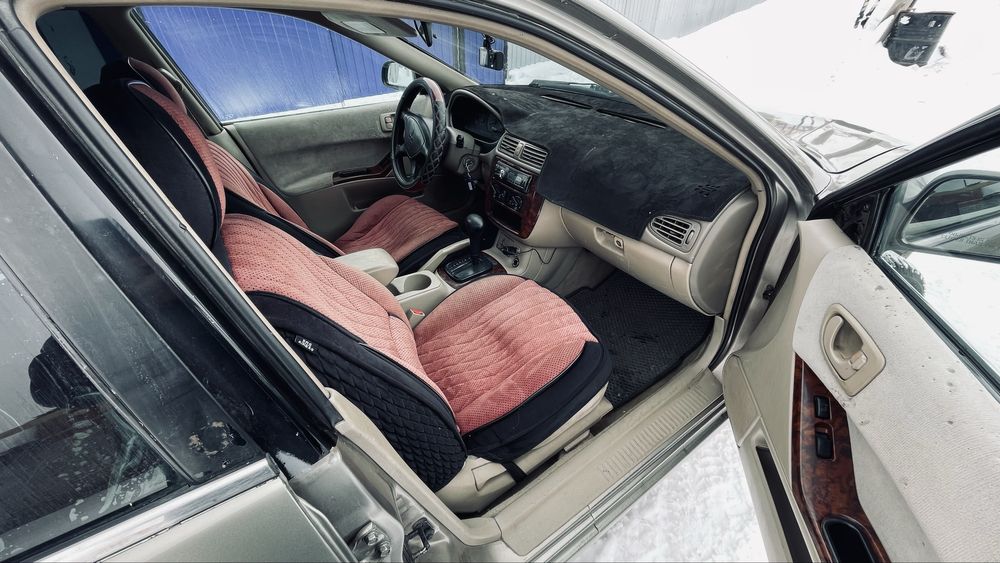 Мицубиши галант 8 американец двигатель стоит простой два литра