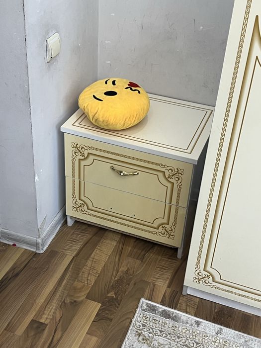 Продам спальный гарнитур б/у  235000  Алматы
