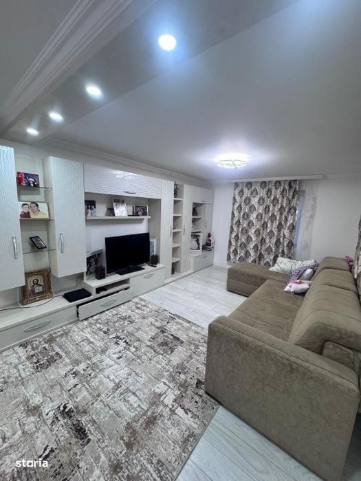Casa individuala, teren 400mp, Radauti