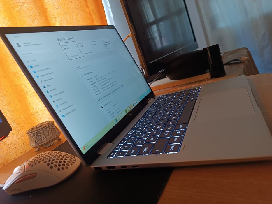 Laptop HP envy x360 2 in 1 16gb RAM DDR5 14" AMD Ryzen