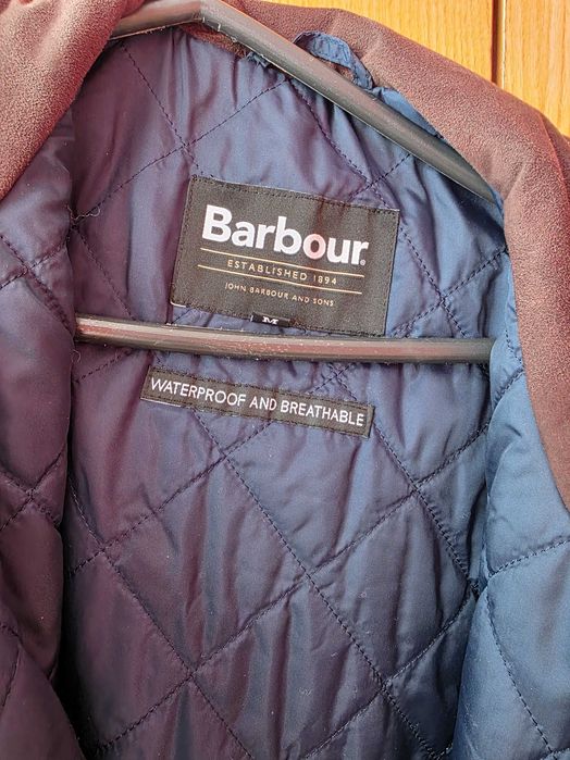 Продавам зимно мъжко яке тип парка Barbour