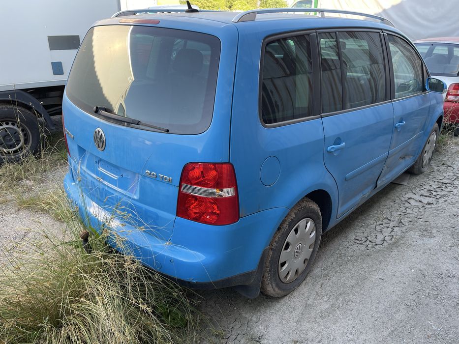 Volkswagen Touran 2.0 TDI 140 DSG 2005 На Части