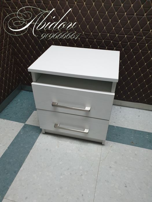 Компактная и функциональная тумбочка на колёсиках. Новое!