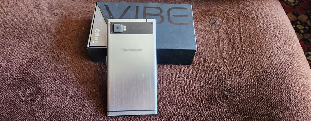 Андроид телефон Lenovo Vibe Z2