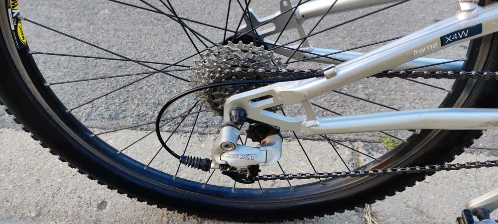 Bicicleta BMC full suspenison mtb