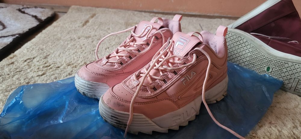 Градски Маратонки Fila 38 висока подметка.