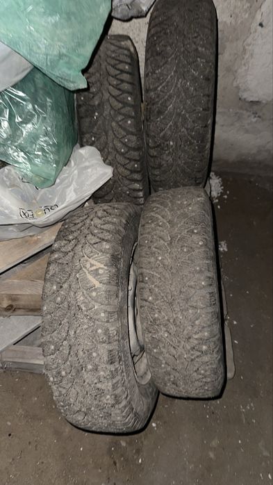 Продам зимнюю резину на 13