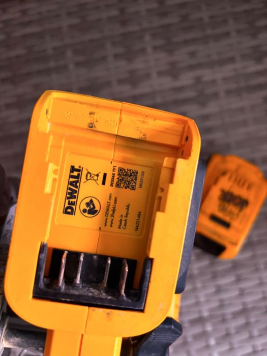 Circular dewalt DCS565