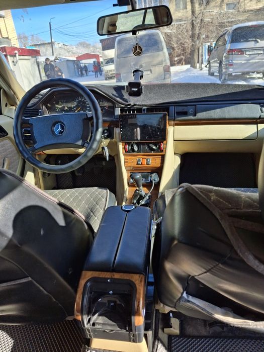 Мерседес Benz . Простой