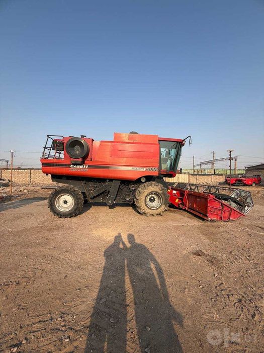 Зерноуборочный комбайн Case IH AF 4088 4WD