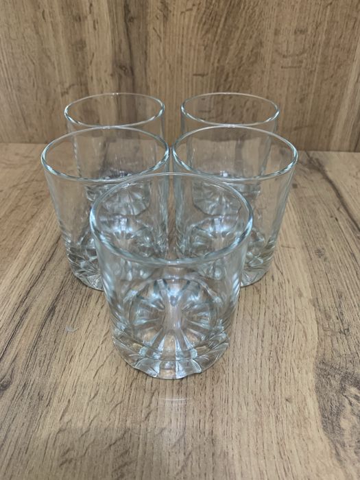 Стаканчики  рюмки стаканы