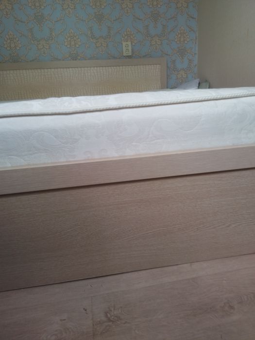 Кровать двухспальная