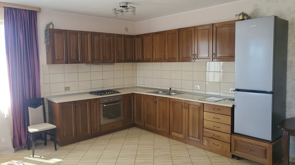 Garsoniera de inchiriat 45mp-200 euro/luna