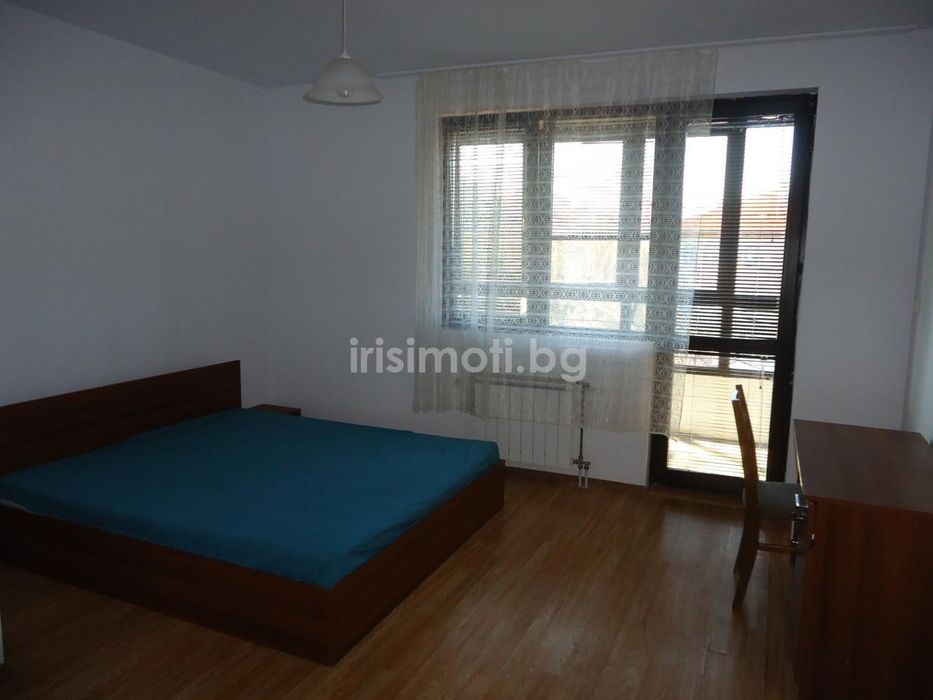 Под наем двустаен, €600, 90кв.м. в Стрелбище