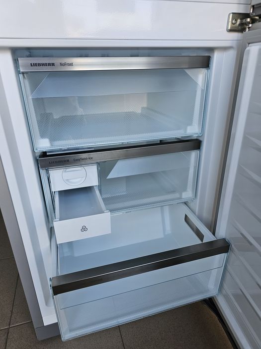 Хладилник LIEBHERR No frost