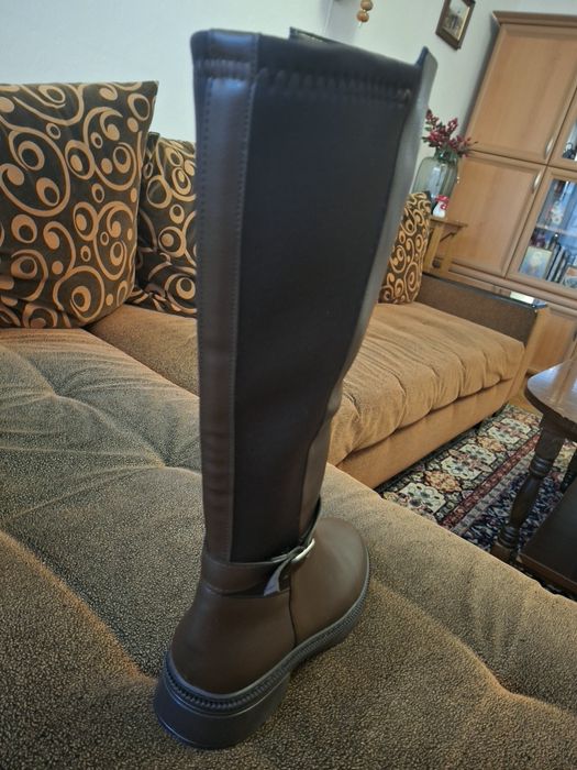 Нови кафяви ботуши 40 размер