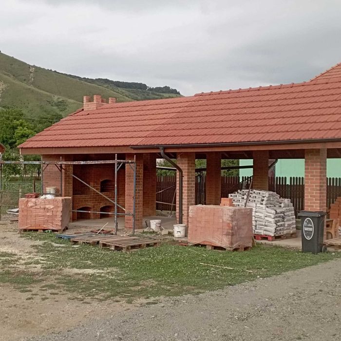 Execut lucrari constructii - acoperisuri, renovari, garduri, interior