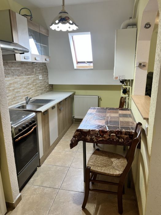 Proprietar inchiriez apartament 2 camere zona Lipovei !