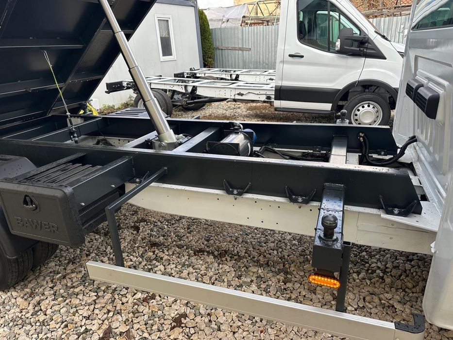 Vand Ford Transit basculabil carosat nou!