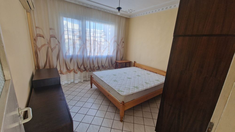Дава се под наем Тристаен апартамент в Варна, Младост 1 - 60 кв.м за 306 € - Снимка #1