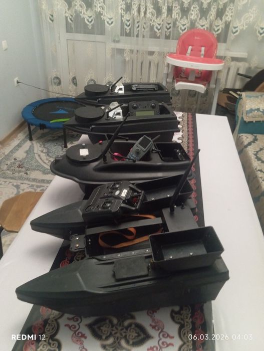 Прикормочный кораблик лодочка