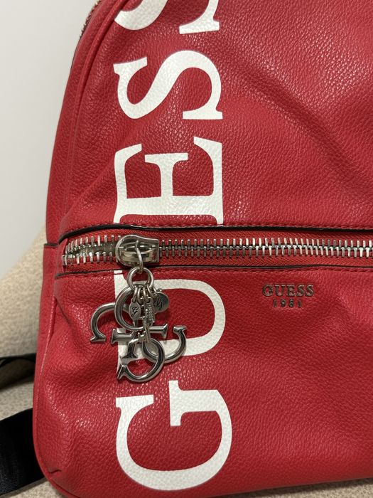 Оригинална раница GUESS