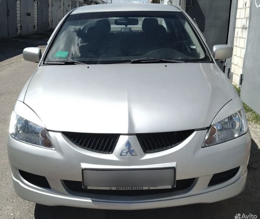 Продам накладки на лансер 9