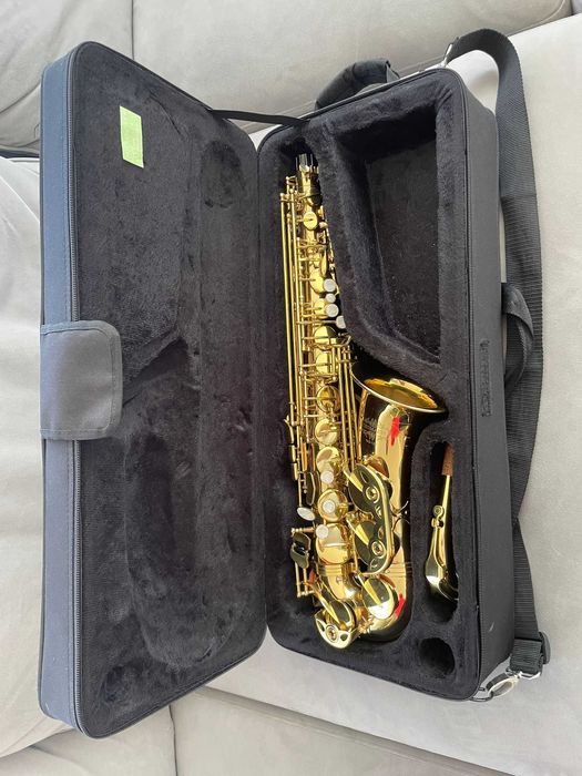 Vand saxofon alto Thomann TAS 150 - folosit cateva luni