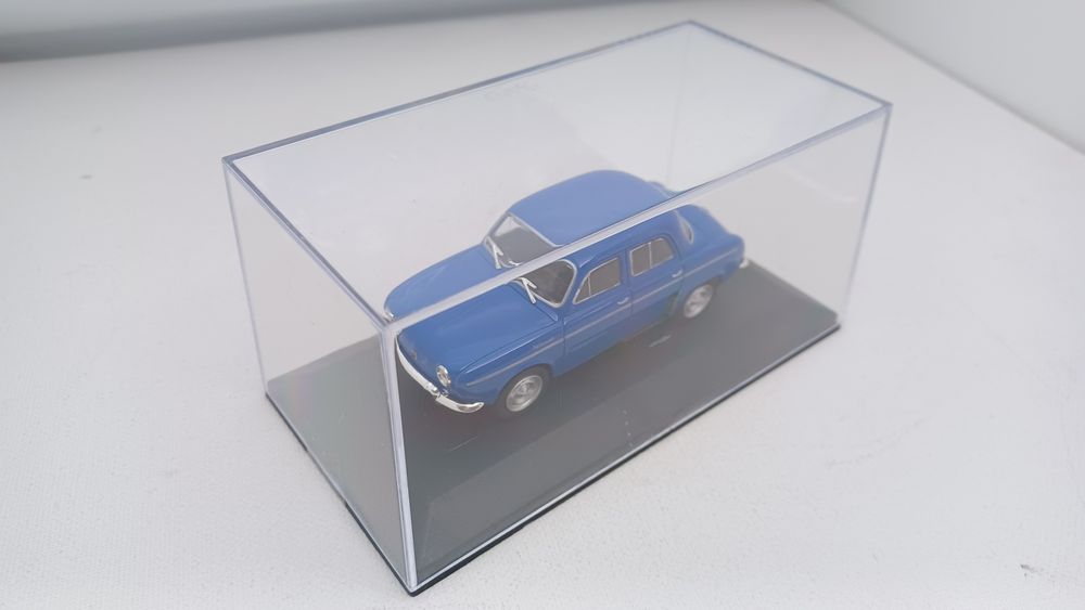 Macheta Renault Dauphine 1:43