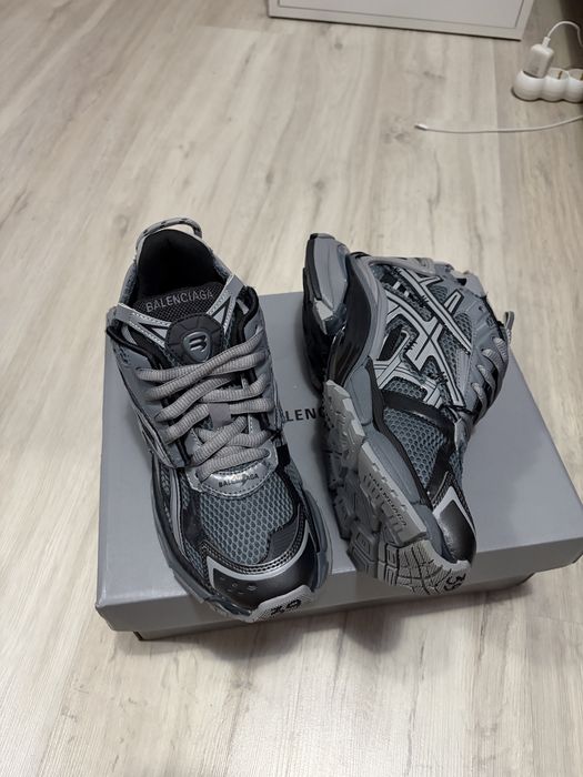 Balenciaga Runner grey 39