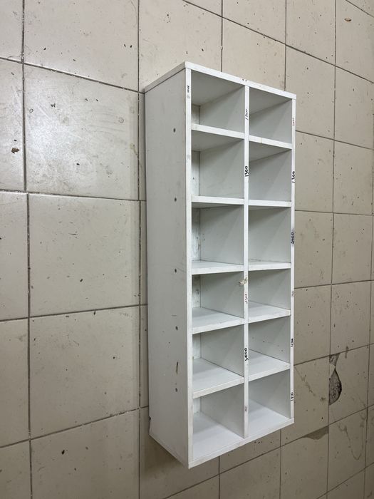 Продам стеллажи для магазина