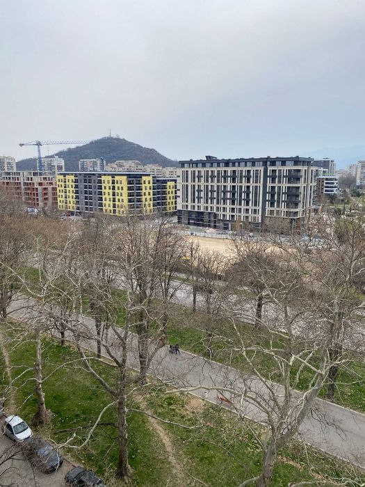 Продава се Тристаен апартамент в Пловдив, Център - 100 кв.м за 2395 €/кв.м - Снимка #2