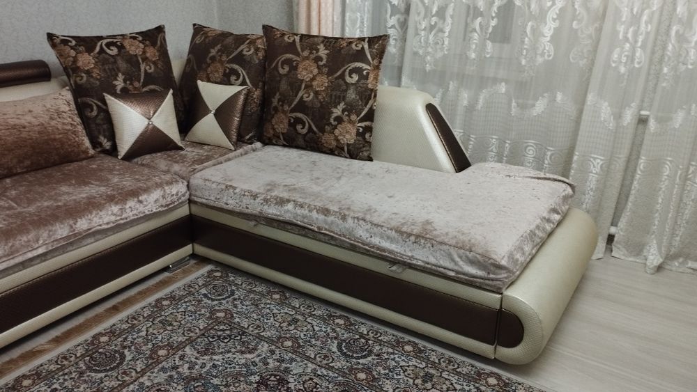 Продам диван большой