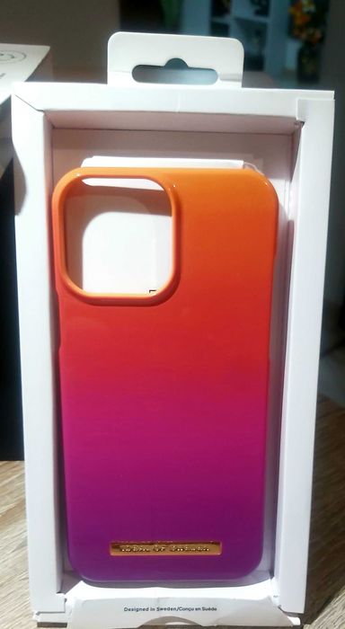 Husa marca Ideal of Sweden pentru iPhone 12 Pro Max & 13 Pro Max