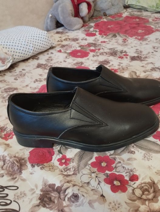 Продаем обувь новые кожаные