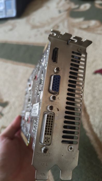 Видеокарта GTS 450 1GB гб