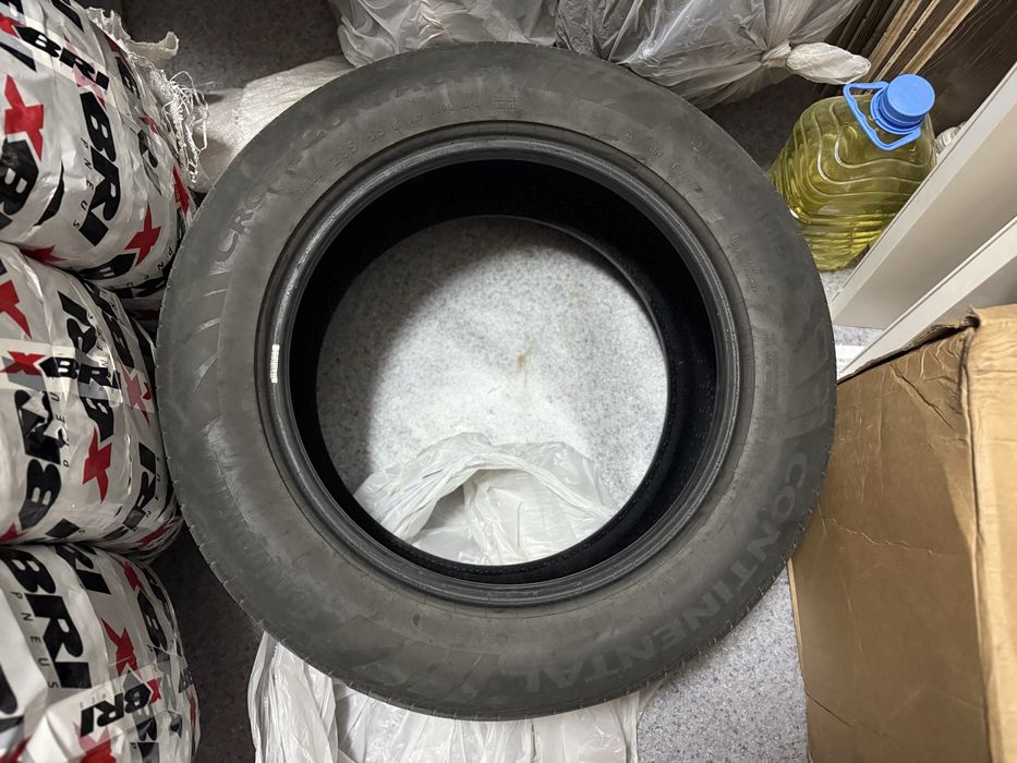 265/55/R19 Continental